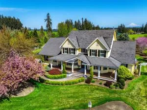 Bison Ridge Retreat - Spacious and in Nature - Estacada