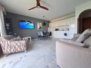 Vera Coast family days