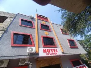 HoTEL RED BA SUHAG - Dhār