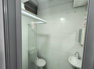 quarto casal suíte, próximo ao Itaú metro e expo sp