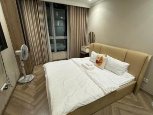 Apartment,18th landmark 4 Luxury 2BR balcony