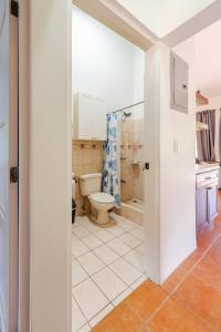 Casa Fe- Newly Renovated 2 bedroom condo