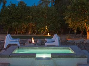 Atomic Ranch Heaven by ACME House Company