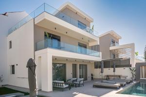 Mossa Concept Villas - heated pool- 200 m from the beach