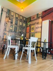 Airport Flower Rooms