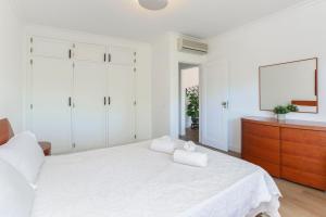 Apartment with Pool in Vilamoura by Centralgarve