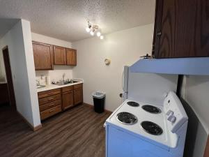 201 E Veterans St Apt I by Patriot Properties