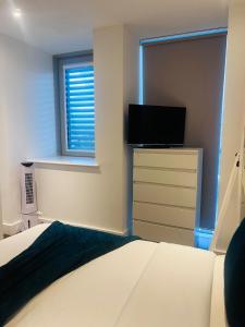 Luxury One Bed in West London