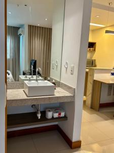 Flat com piscina próximo Rio Centro