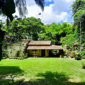 Casa Jardim Cachoeira Privativa no Cascatinha