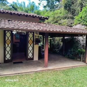 Casa Jardim Cachoeira Privativa no Cascatinha