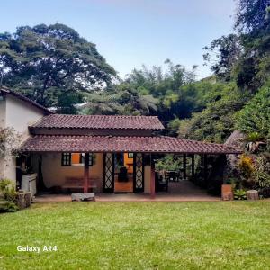 Casa Jardim Cachoeira Privativa no Cascatinha