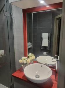 Central boutique room 201