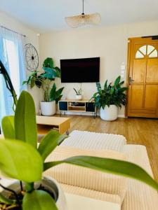 Maisons de vacances Villa avec piscine proche de la plage : photos des chambres