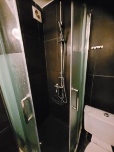 Studio calme proche Montmartre et Batignolles - Metro 13 et 14