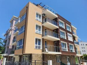 Path ways to the Sea -Пътека към морето