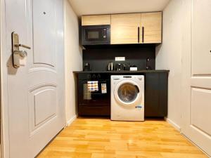 Rock Marys Mini Studio