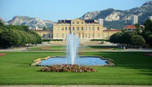 Studio à 100m de la plage et proche stade Velodrome
