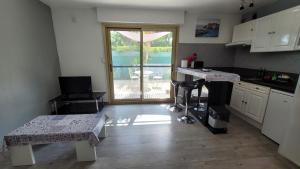 Studio à 100m de la plage et proche stade Velodrome