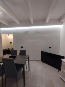 "Antica Dimora" - Appartamenti Turistici Nuovi a Gravina in Puglia - con Parcheggio Gratuito su Strada