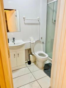 Birmingham City Centre Apartment room near China Town