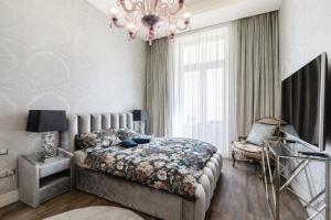 Basilica view prime apartment with free parking