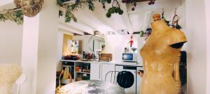 PARIS AUTHENTIC HOUSE Métro Line 14 Station Hôpital Bicêtre, RER B Gentilly