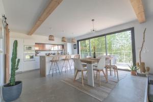 Modern Villa Close to Beach