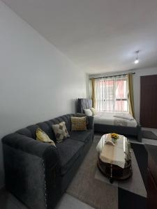 Modern Studio near Junction Mall Wi-Fi, Smart TV, Free Parking