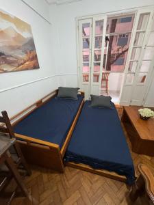 Amplo e Familiar a 50 Metros Praia DF242-201A