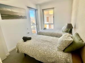 Stunning Chic Penthouse retreat in front of the beach