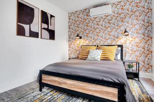 Urban Nest #4 Chic studio central to downtown