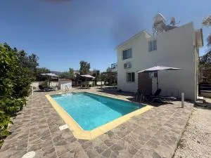 Villa Evergreen Pearl In The Heart Of Coral Bay - Maa