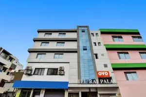 Collection O Hotel Raj Palace - Varanama