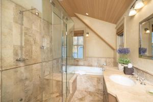 211 A South Oak by Exceptional Stays