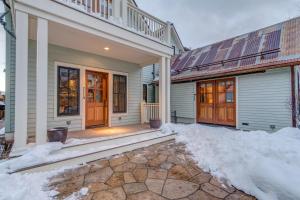 211 A South Oak by Exceptional Stays
