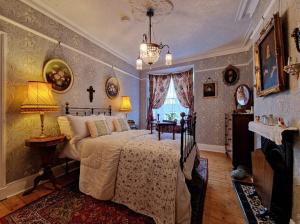 Quirky Victorian themed home