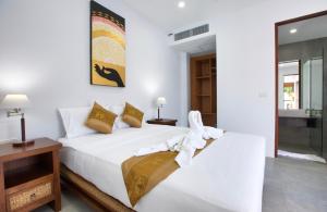 BOARDROOM BEACHFRONT RESiDENCE