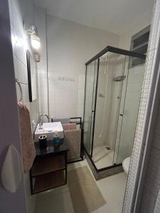 Studio Rio Leblon 1 - 1 Quarto com 1 cama de casal e 1 PUF cama casal