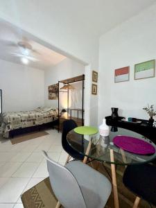 Studio Rio Leblon 1 - 1 Quarto com 1 cama de casal e 1 PUF cama casal