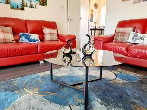 Cosy Two Bedroom House in Leeds - Beeston