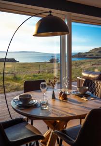 Skye Earth House - Luxury - self-catering