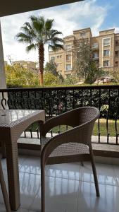 2BR Aprt w Pool Tagamoa Kattameya Plaza