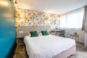 奇亚德瓦伦斯南偌尼斯酒店 - 珀蒂福雷