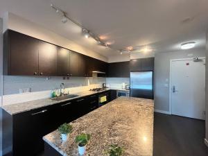 Cozy and convenient 2B2B apartment with transportation
