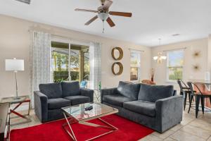 Family villa w private pool near Disney