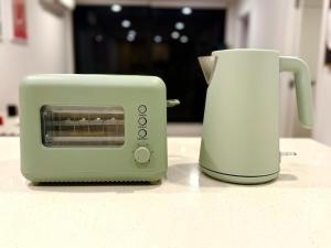 2Bedrooms,SkyTower next 20 m, FREE parking, Air con