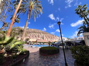 Sunny Apto Castle Harbour