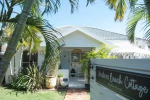 Avalon Beach Cottage, private, 150m to the beach! - Avalon