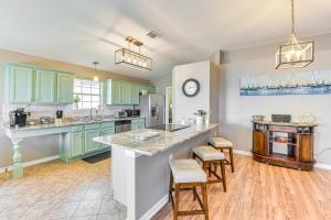 Outdoor Entertaining Space Family Home in Milton